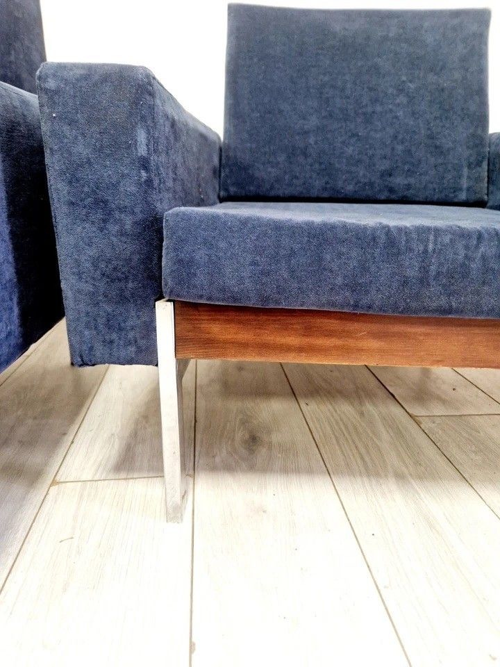Pair of mid-century Danish club chairs in the Kiushu Saporiti style