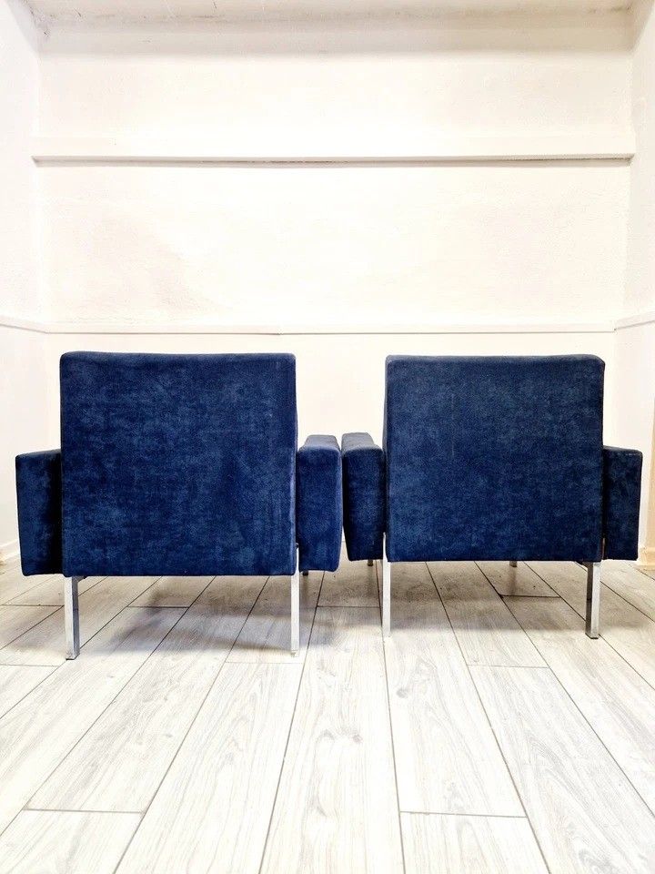 Pair of mid-century Danish club chairs in the Kiushu Saporiti style