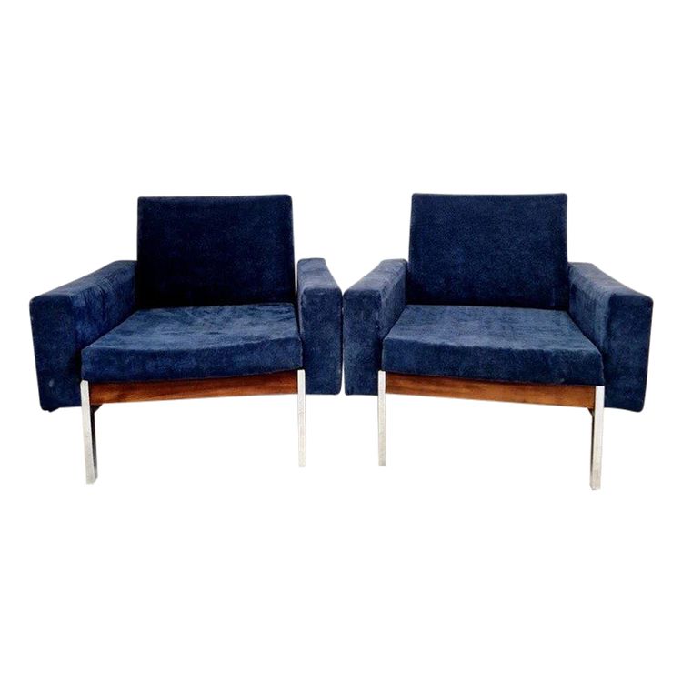 Pair of mid-century Danish club chairs in the Kiushu Saporiti style