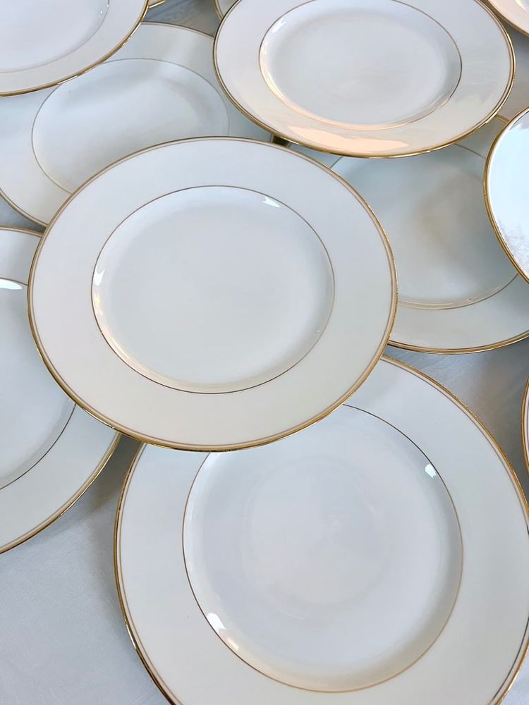 Porcelain Dessert Plates - Dinner Service