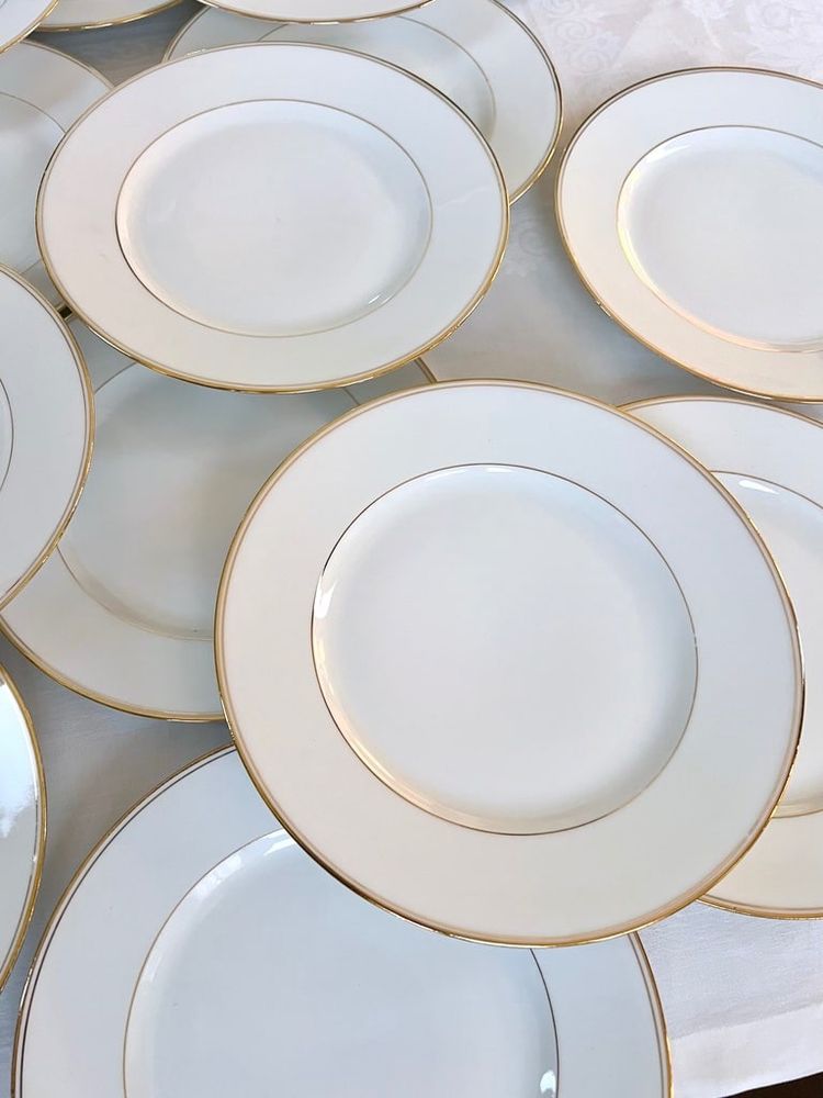 Porcelain Dessert Plates - Dinner Service