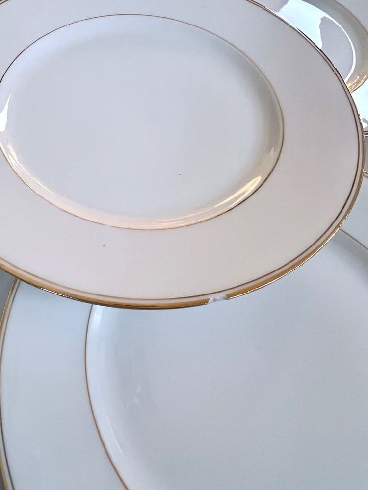 Porcelain Dessert Plates - Dinner Service