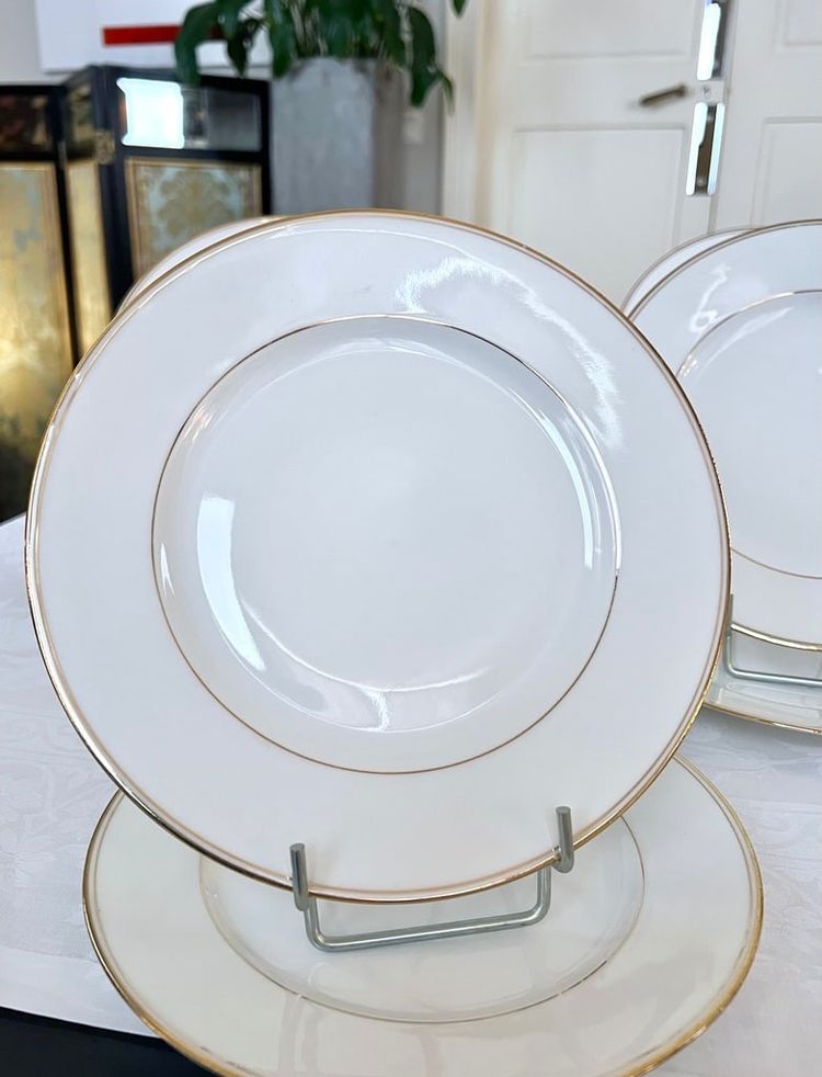 Porcelain Dessert Plates - Dinner Service