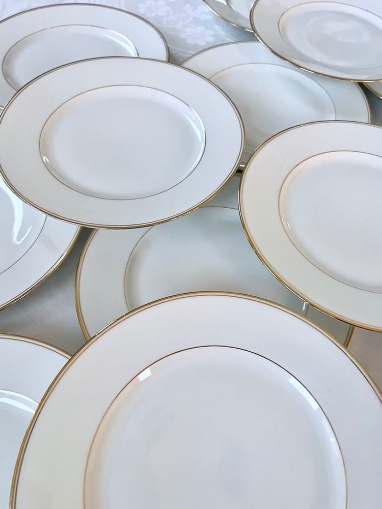 Porcelain Dessert Plates - Dinner Service