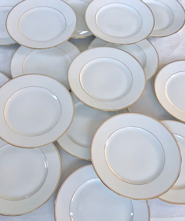Porcelain Dessert Plates - Dinner Service