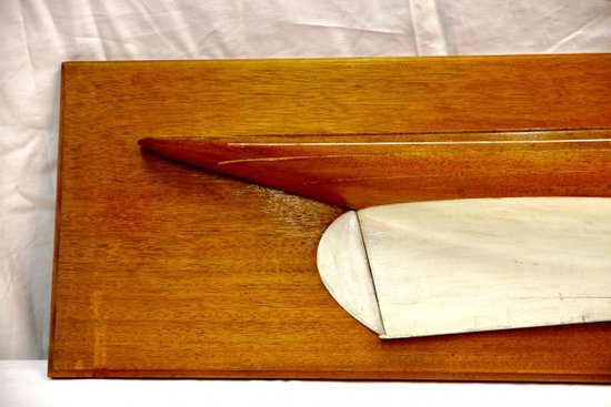 Demi-coque En Bois, XXe Siècle