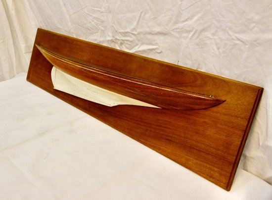 Demi-coque En Bois, XXe Siècle