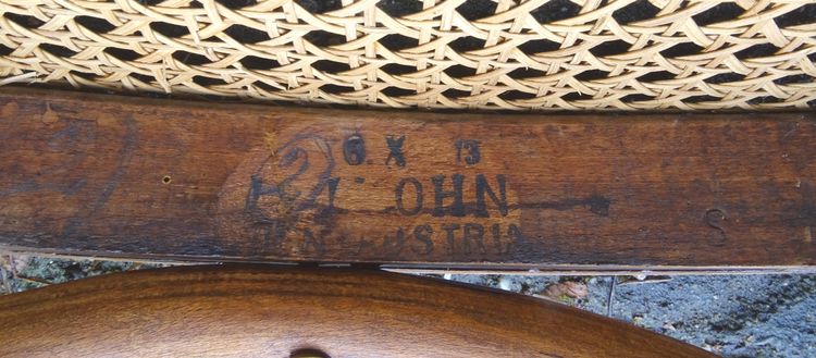 2 Chaises Kohn N°529 ,vers 1910, bistrot ,cannées , no Thonet