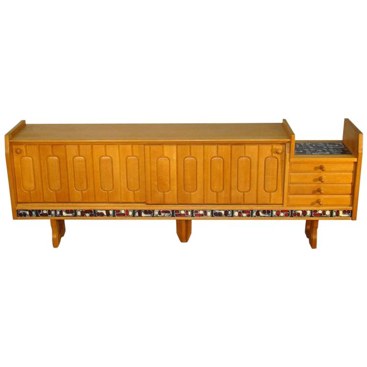 Guillerme Et Chambron, grande credenza in rovere, circa 1970