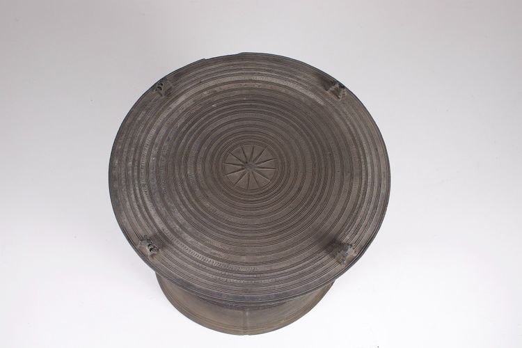 Tambour de pluie en bronze