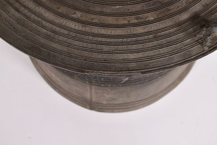 Tambour de pluie en bronze