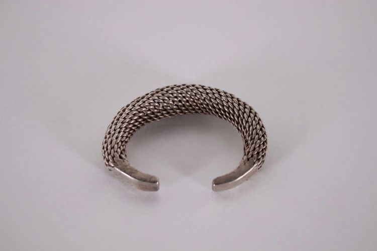 Bracciale Torque Akha, Popolo delle colline, Triangolo d'oro
