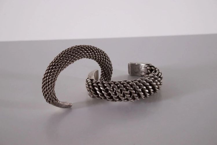Bracciale Torque Akha, Popolo delle colline, Triangolo d'oro