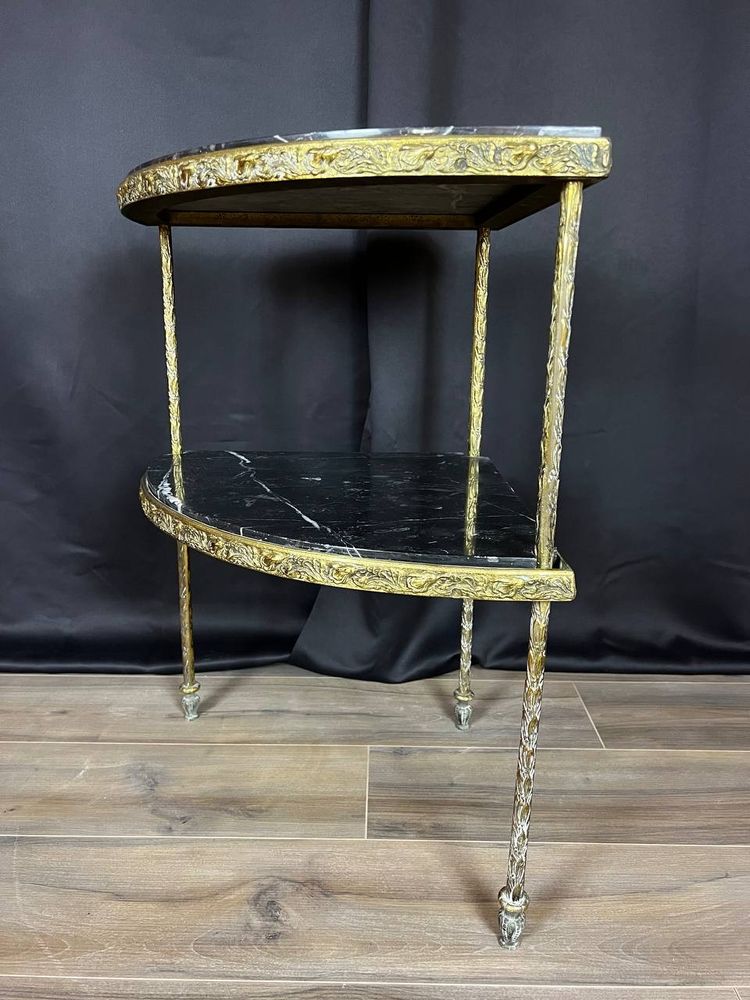 Tavolo d'angolo in marmo nero e struttura in bronzo