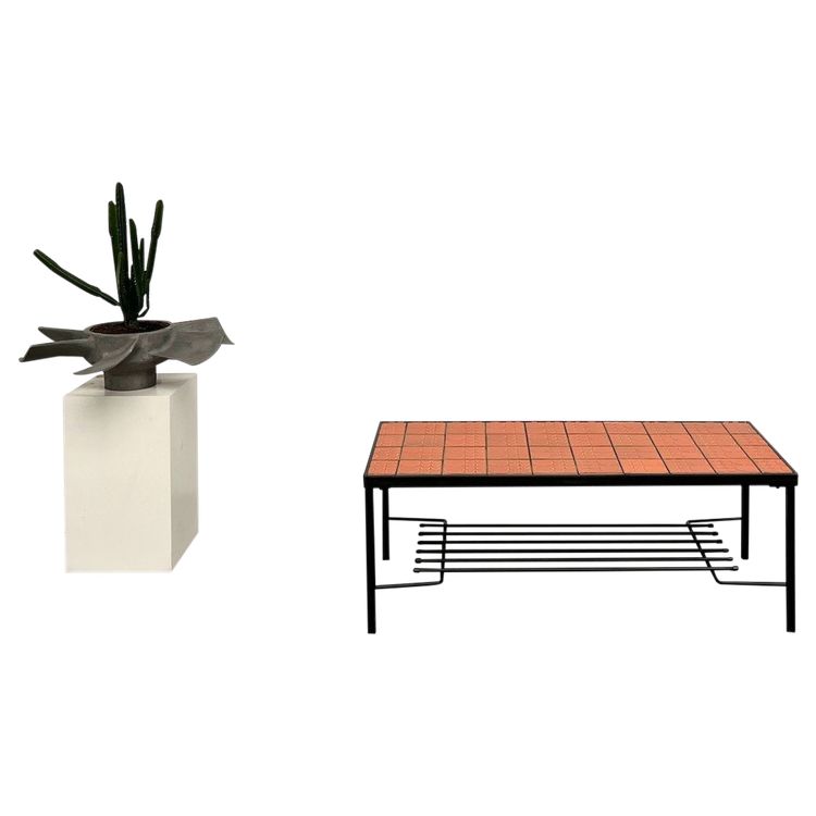 Modernistischer Couchtisch aus den 70er Jahren