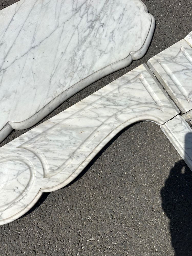 Kamin im Stil von Louis XV aus weißem Marmor