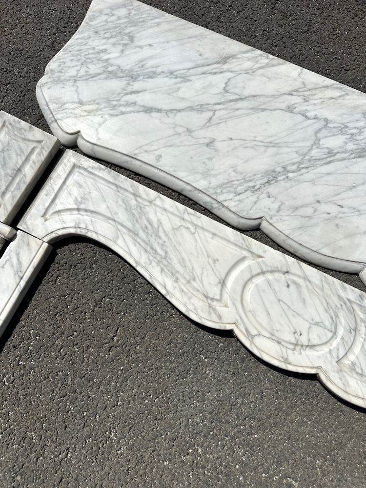 Kamin im Stil von Louis XV aus weißem Marmor