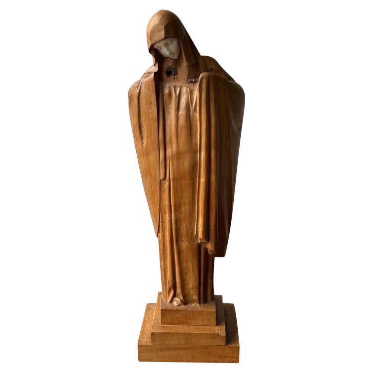 Virgin in carved wood by Lucienne Heuvelmans (1881-1944)
