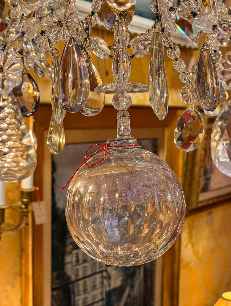Louis XVI Style, Marie-Antoinette Chandelier in Gilt Bronze with Baccarat signed Crystal Decor