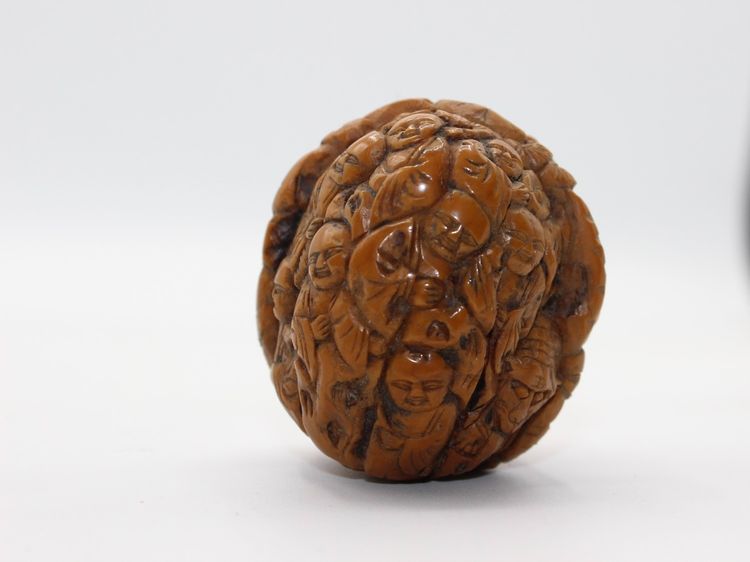 Noix Sculptée De Sage Et Dragon , Chine Fin XIX