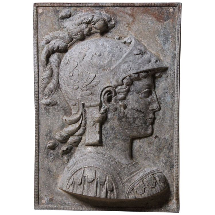 Rilievo in metallo, busto di Atena guerriera, XX secolo