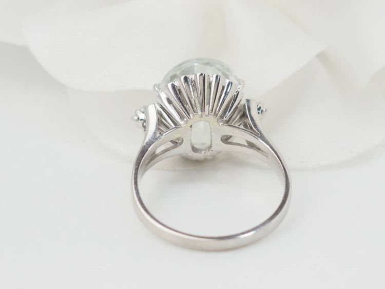 White gold, oval aquamarine and diamond ring