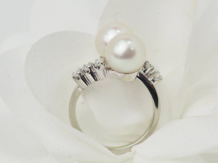 Ring Toi et Moi aus Weißgold, Zuchtperlen und Diamanten
