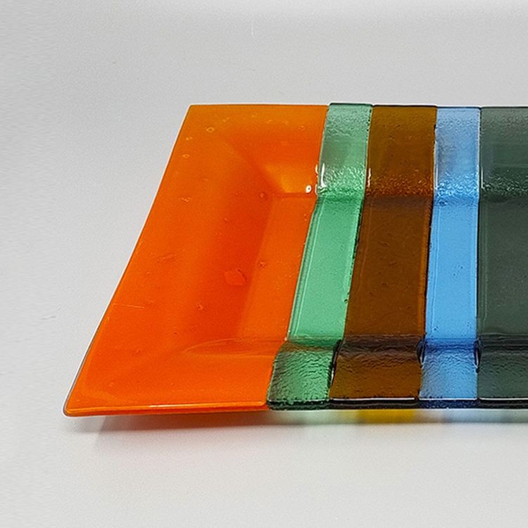 Étonnant plateau des années 1970 d'Albatros en verre de Murano. Fabriqué en Italie