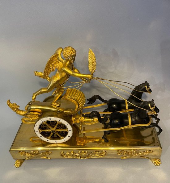 Pendule Empire "Char de l'Amour" en bronze - Jean Simon Deverberie