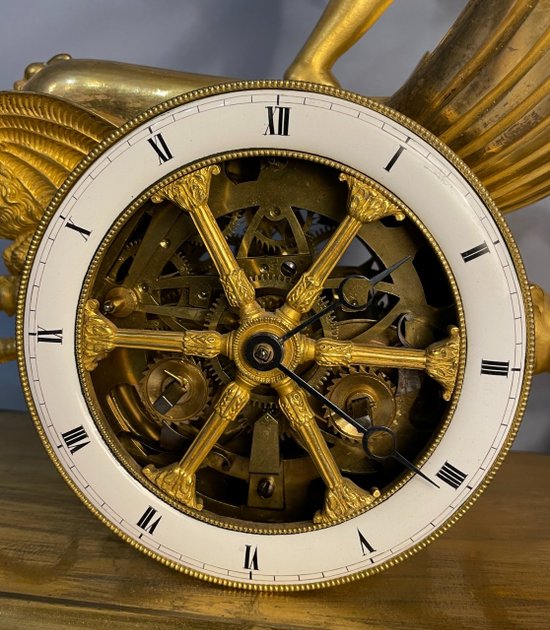 Pendule Empire "Char de l'Amour" en bronze - Jean Simon Deverberie