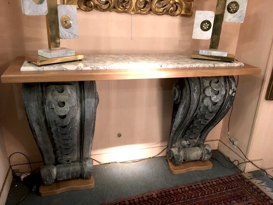 Console Contemporaine Composée D’éléments Haussmaniens XIXe