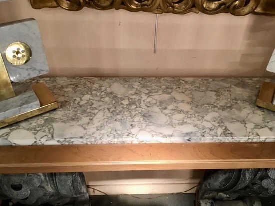 Console Contemporaine Composée D’éléments Haussmaniens XIXe