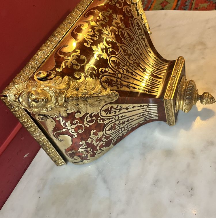 Cul de lampe Regency period
