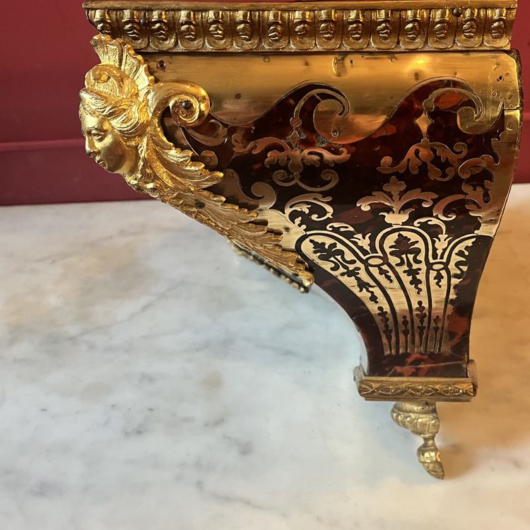 Cul de lampe Regency period
