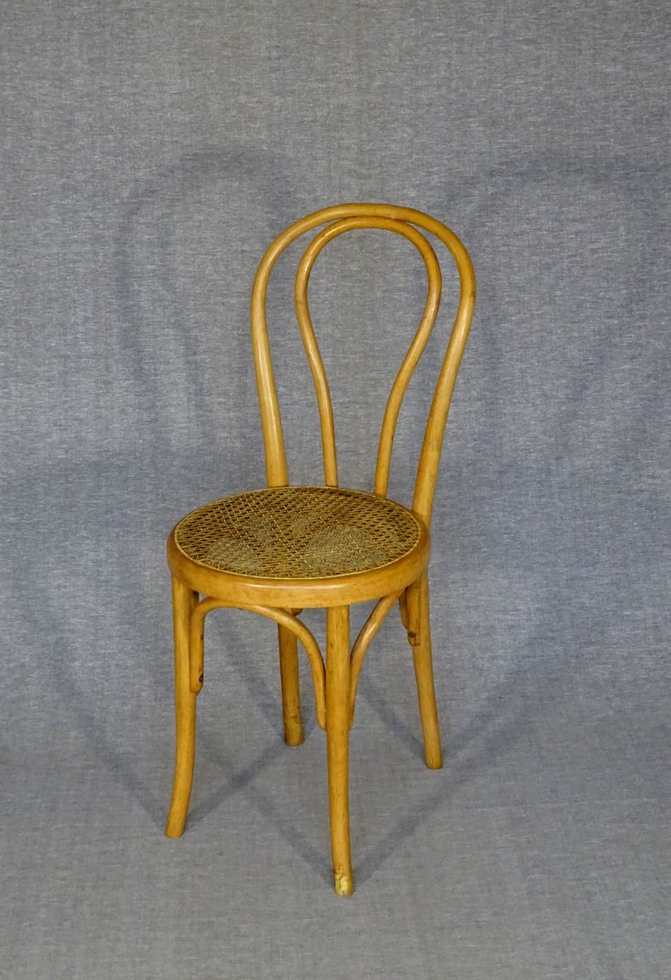 Set of 4 Bistrot 1/2 chairs from 1910 with cane seats Thonet / Horgen