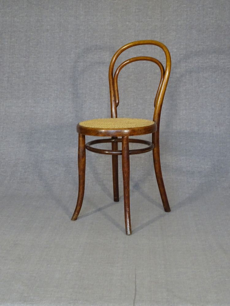 Set of 4 Bistrot 1/2 chairs from 1910 with cane seats Thonet / Horgen