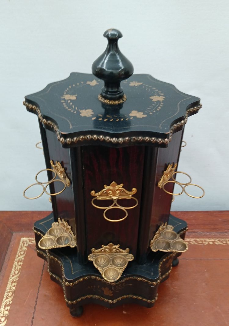 Cigar display stand.