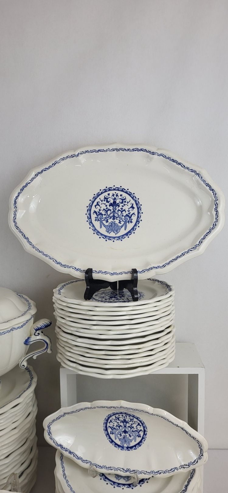 Gien dinner service, Rouen decor / 56 pieces 1960's