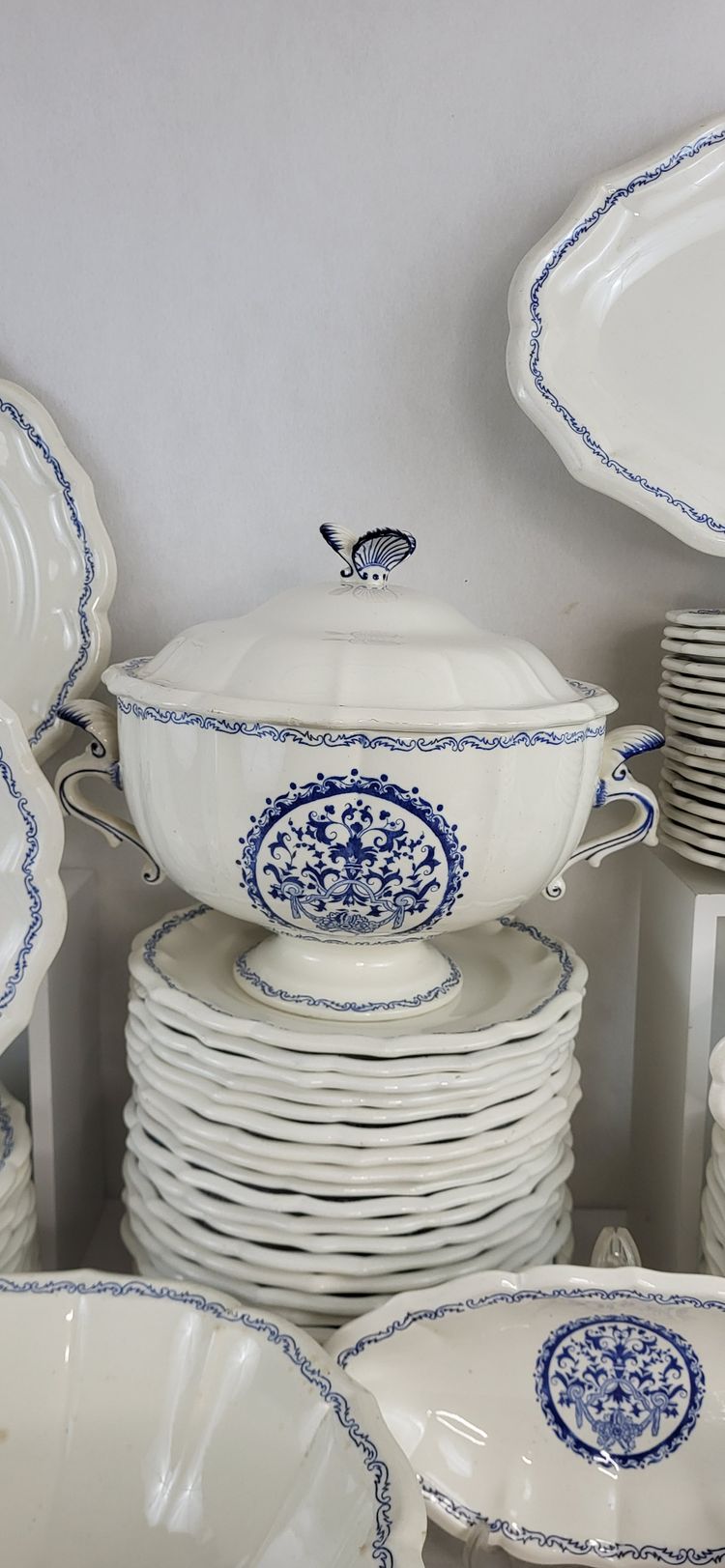 Gien dinner service, Rouen decor / 56 pieces 1960's
