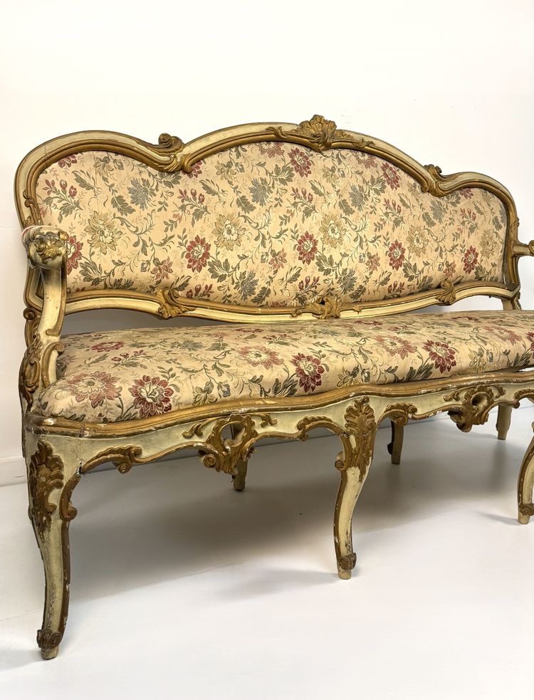 Sofa in lacquered and gilded wood, Lombardy, 18th century
