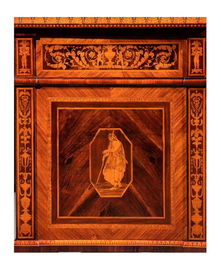 Lombard cabinet-making from the end of the 18th century Pair of veneered and inlaid chests of drawer
