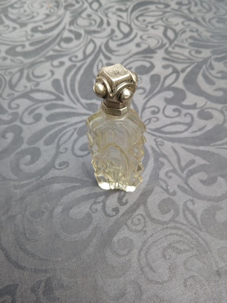 salt or perfume bottle.