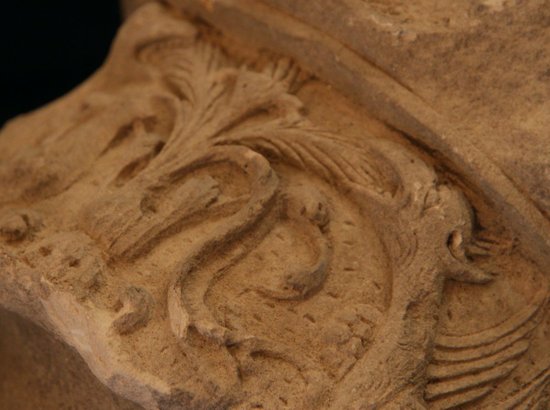 Chapiteau Aux Griffons, Circa 1580 - 1590