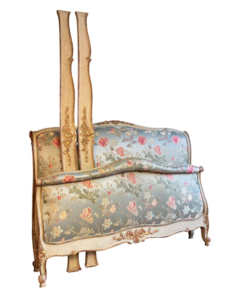 Lit double en soie Louis XV