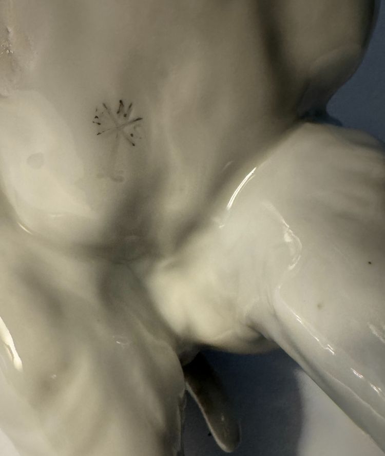 Elephant in Saxon porcelain - Karl Ens - Large model