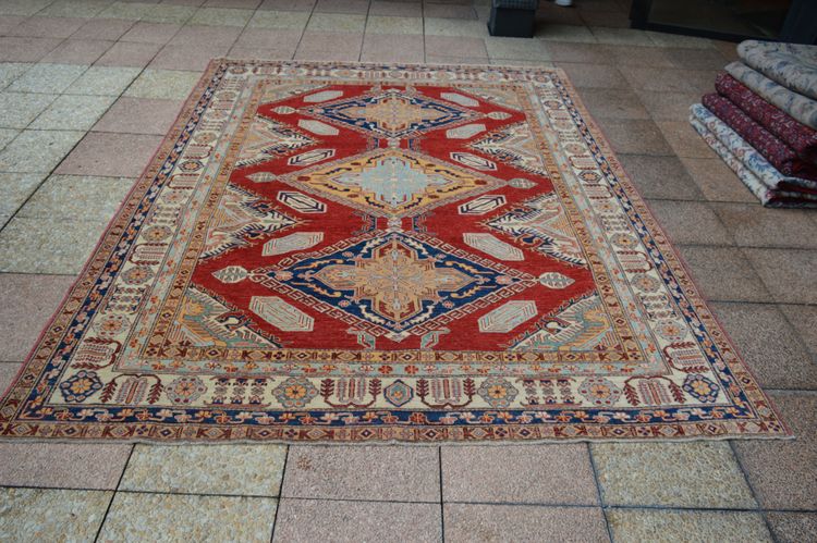 Kazak rug - 265 x 216 cm - Geometric patterns