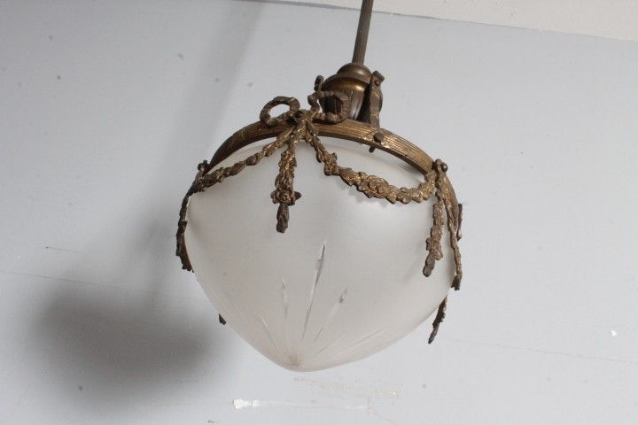Antique chandelier liberty 1930 opaline glass and bronze . mis h 95 diameter cm 25