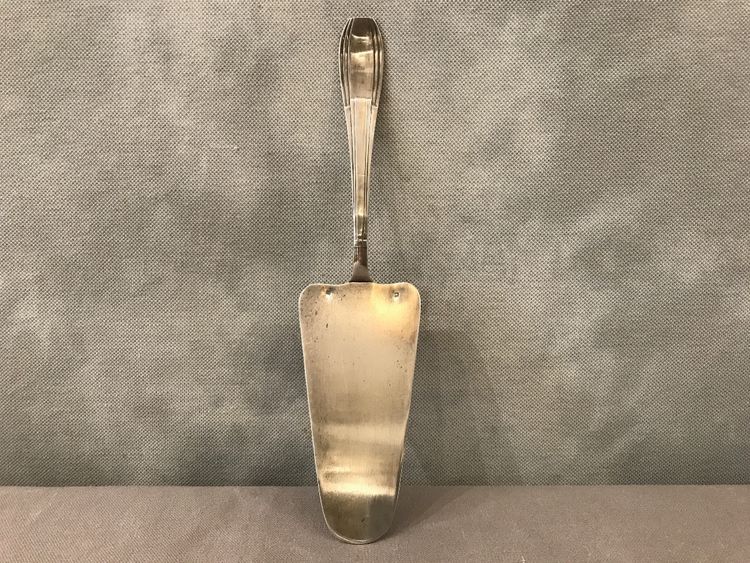 Silver-plated cake server circa 1930