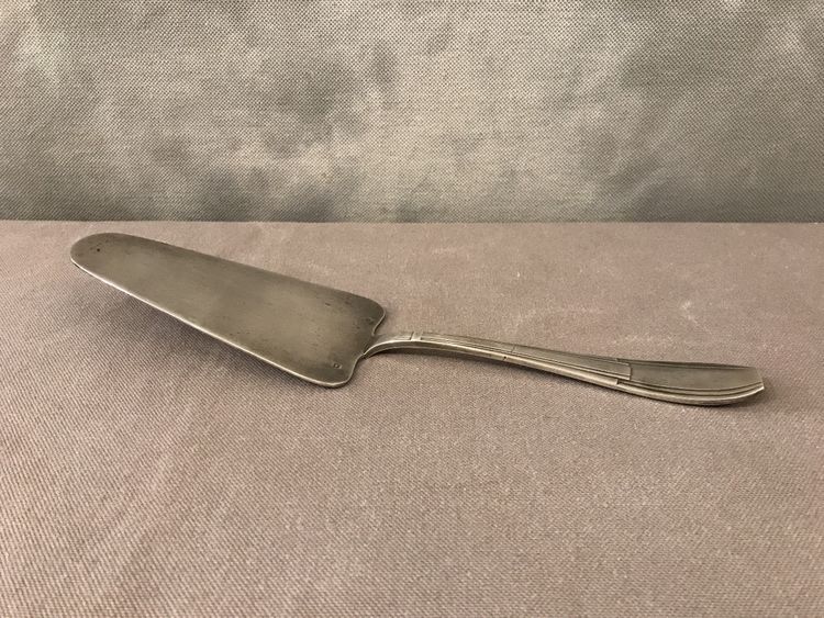 Silver-plated cake server circa 1930