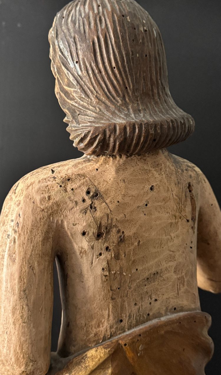 Person oder Engel aus geschnitztem Holz polychrom Frankreich 17. Jahrhundert H72